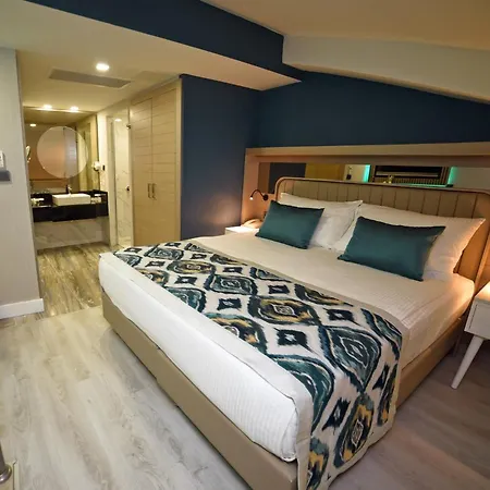Курортный комплекс Royal Wings 5*