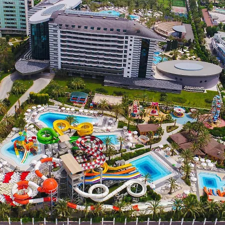 Курортный комплекс Royal Wings 5*